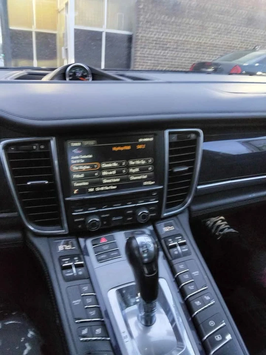 2014 Porsche 970 Panamera - Image 8 of 10