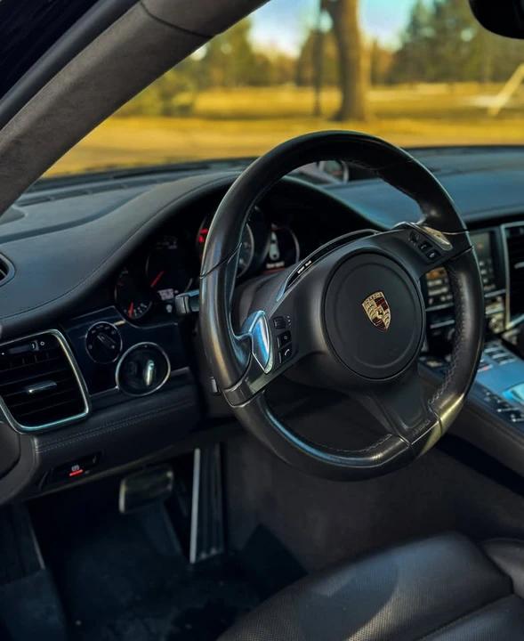 2014 Porsche 970 Panamera - Image 14 of 19
