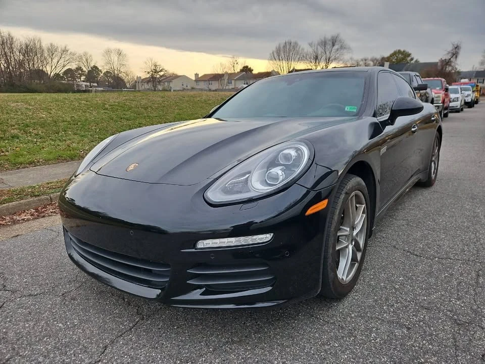 2014 Porsche 970 Panamera - Image 8 of 20