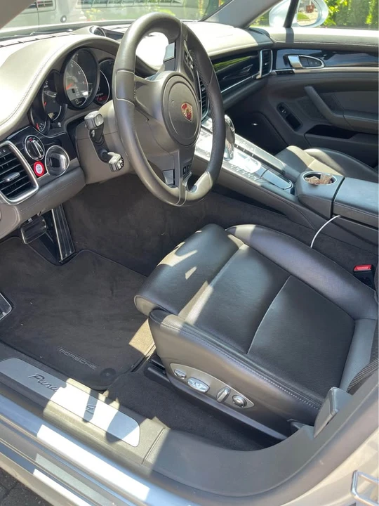 2014 Porsche 970 Panamera - Image 12 of 19