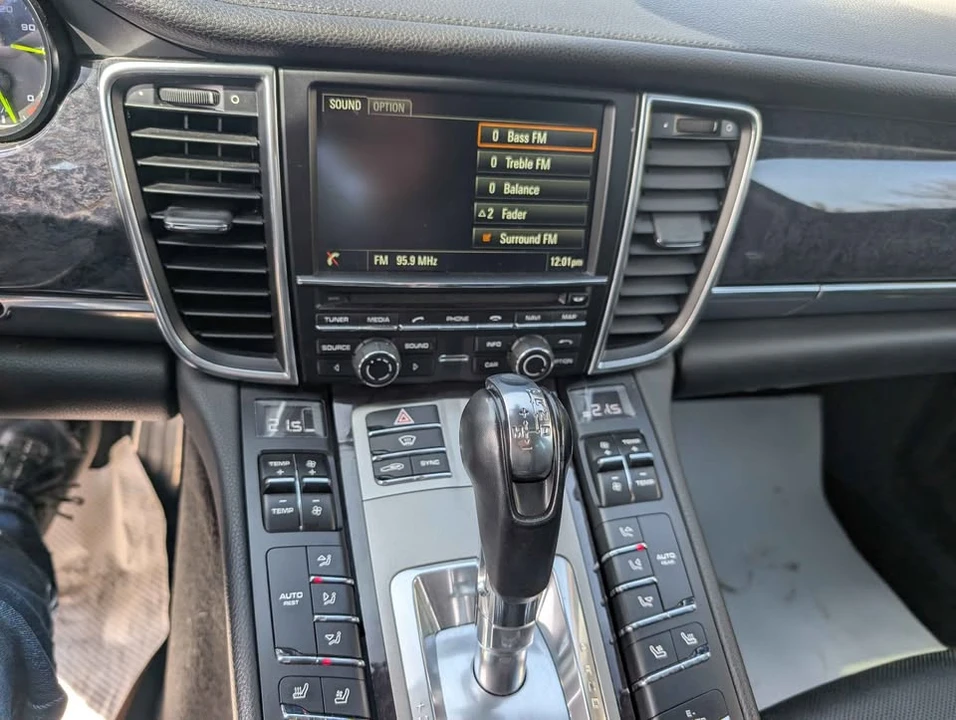 2014 Porsche 970 Panamera - Image 16 of 19