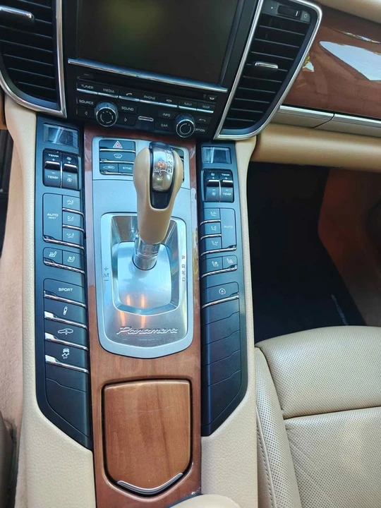 2014 Porsche 970 Panamera S - Image 11 of 20