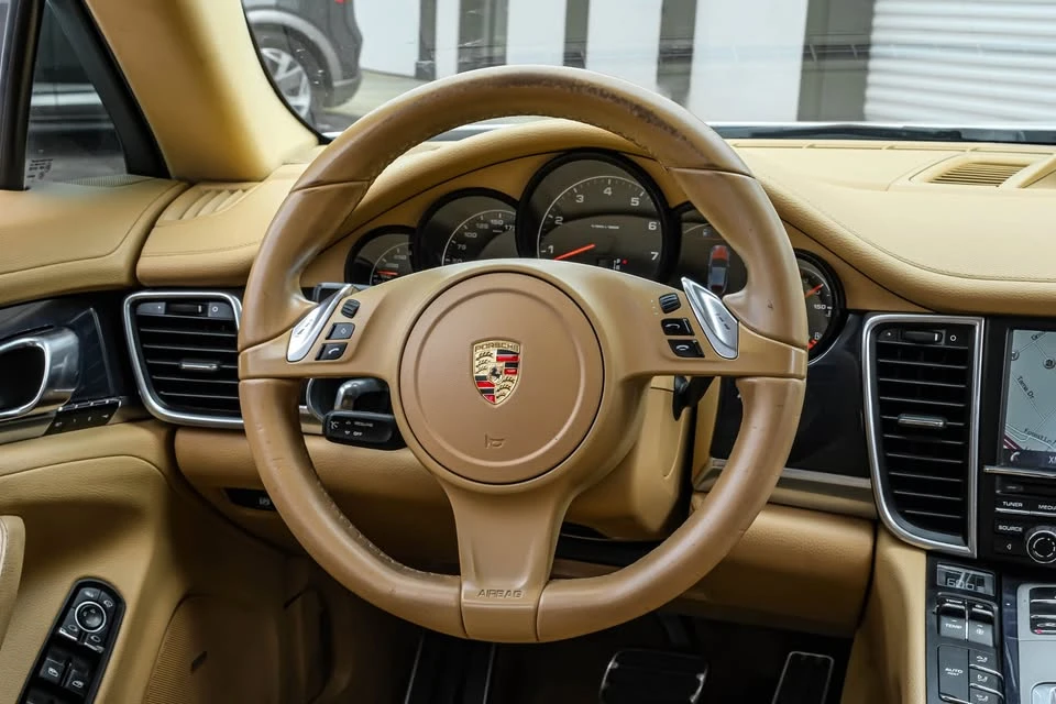 2014 Porsche 970 Panamera - Image 11 of 19