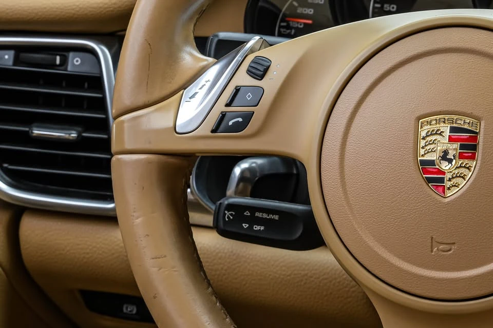 2014 Porsche 970 Panamera - Image 13 of 19