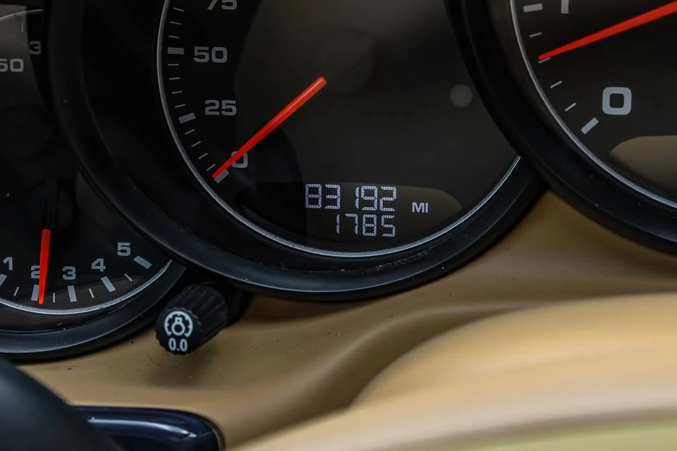 2014 Porsche 970 Panamera - Image 17 of 19