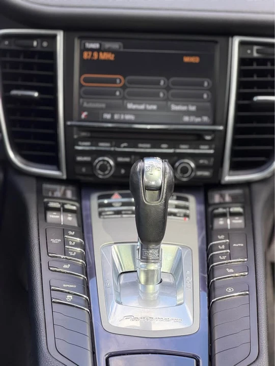 2014 Porsche 970 Panamera - Image 13 of 16