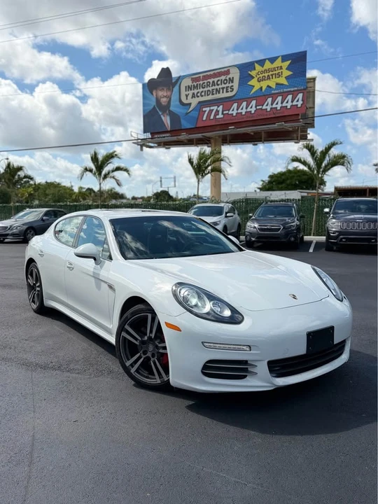 2014 Porsche 970 Panamera - Image 2 of 16