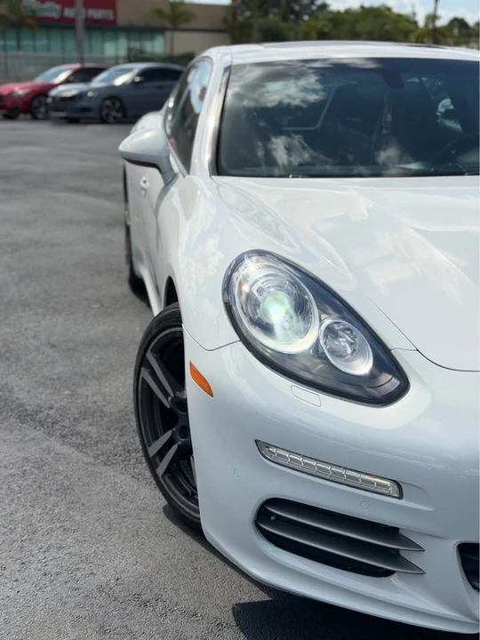 2014 Porsche 970 Panamera - Image 4 of 16