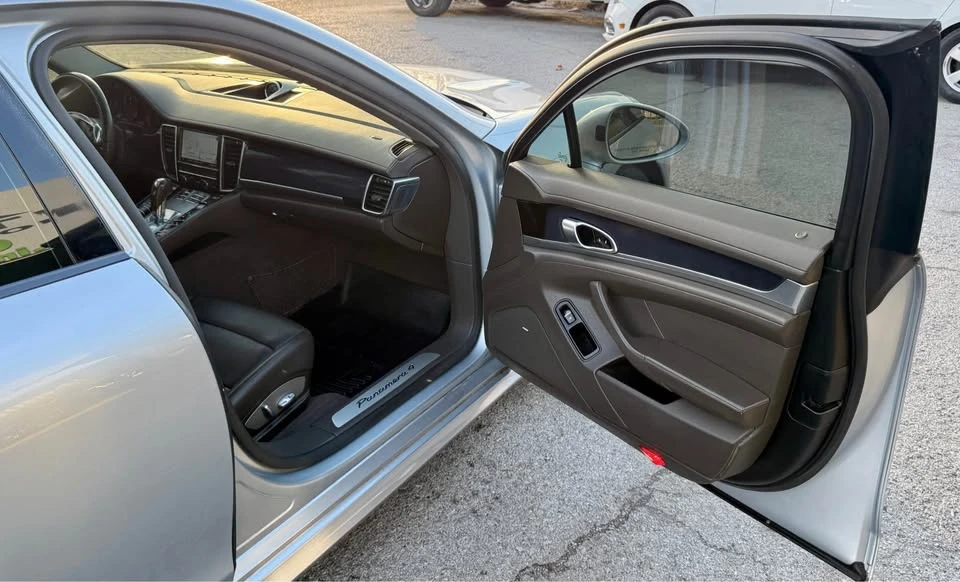 2014 Porsche 970 Panamera - Image 15 of 18
