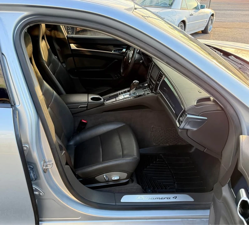 2014 Porsche 970 Panamera - Image 16 of 18