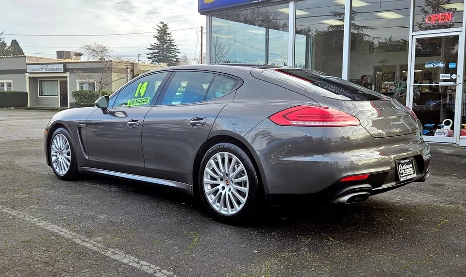 2014 Porsche 970 Panamera - Image 2 of 16
