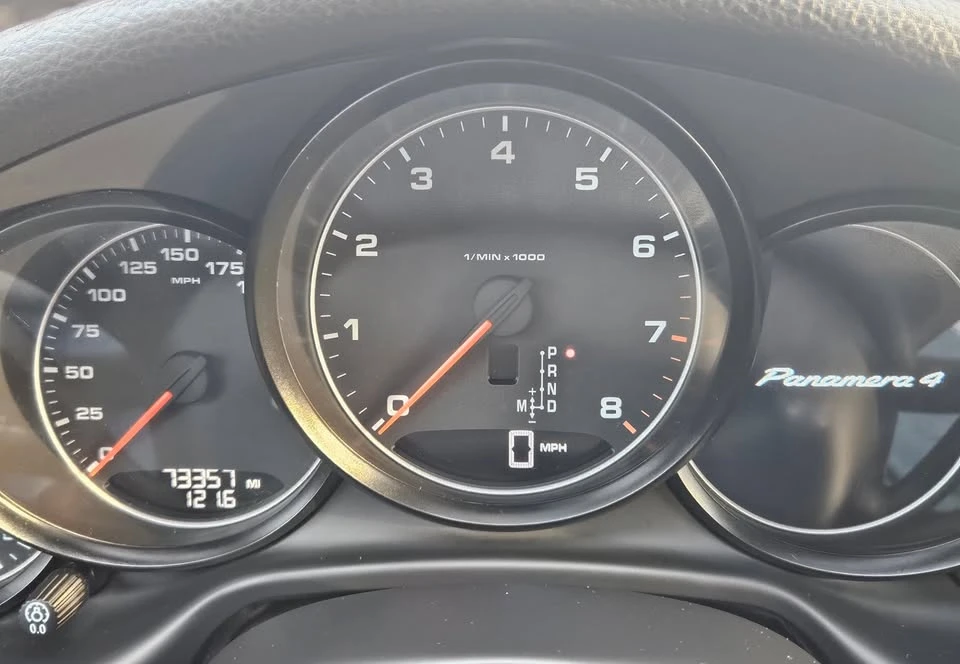 2014 Porsche 970 Panamera - Image 15 of 16