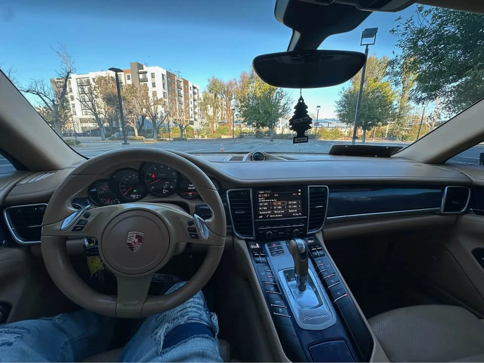 2014 Porsche 970 Panamera - Image 12 of 13