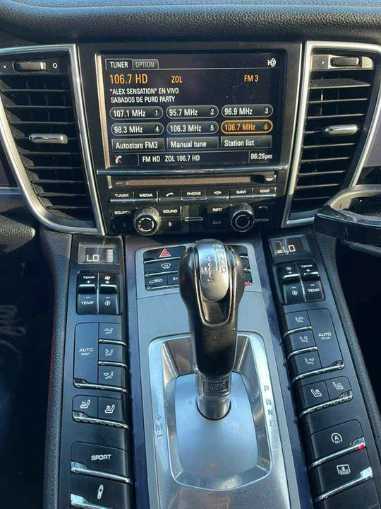 2014 Porsche 970 Panamera - Image 11 of 15
