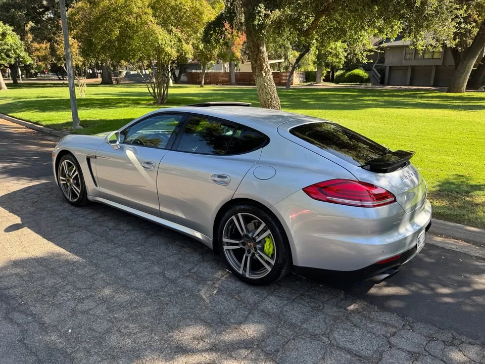 2014 Porsche 970 Panamera - Image 2 of 19