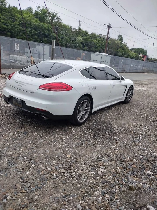 2014 Porsche 970 Panamera - Image 16 of 16