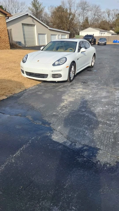 2014 Porsche 970 Panamera - Image 2 of 16