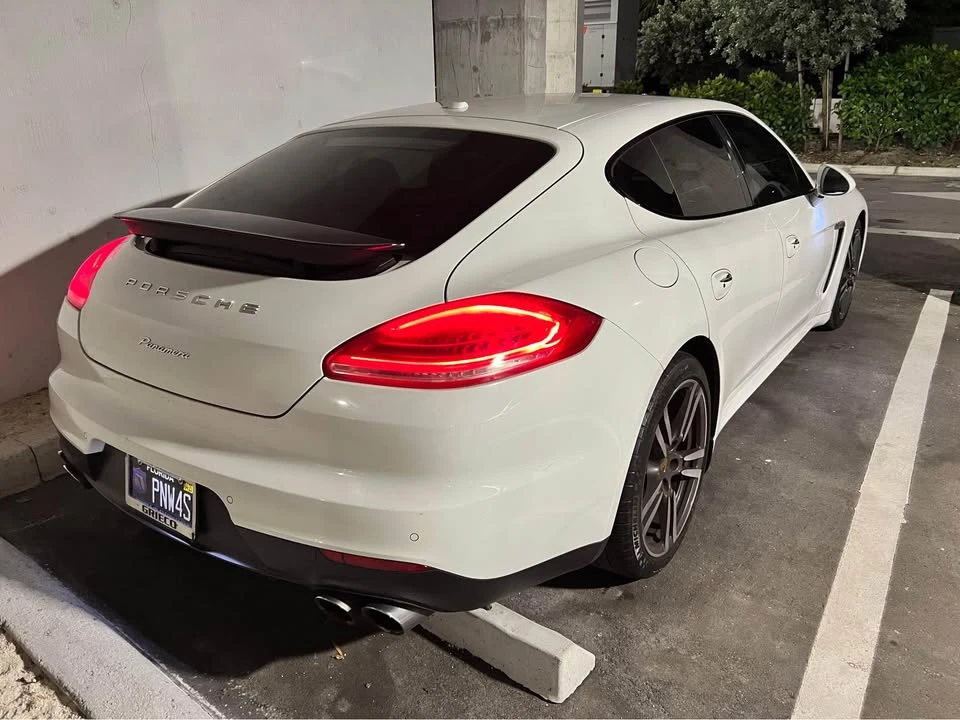 2014 Porsche 970 Panamera - Image 10 of 11