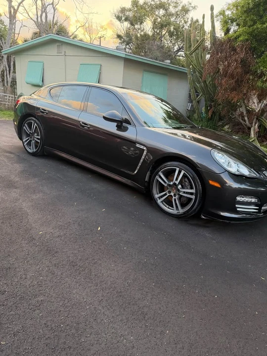 2014 Porsche 970 Panamera - Image 2 of 10