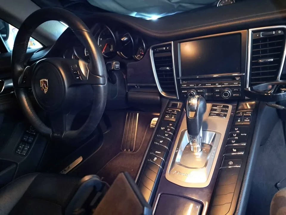 2014 Porsche 970 Panamera - Image 4 of 7