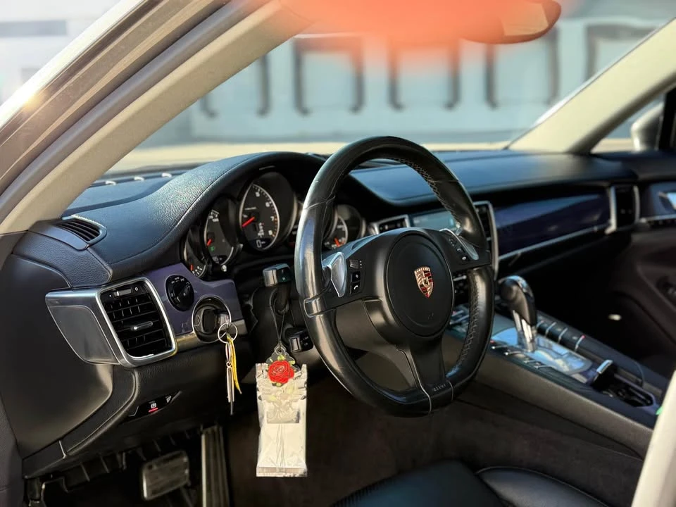 2014 Porsche 970 Panamera 4S - Image 12 of 19