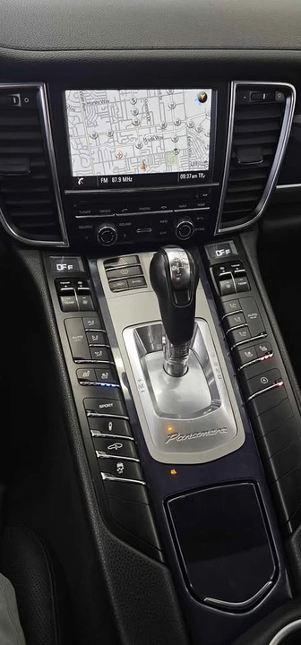 2014 Porsche 970 Panamera - Image 9 of 18
