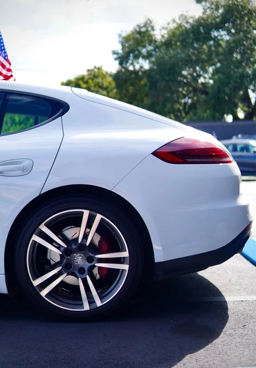 2014 Porsche 970 Panamera - Image 5 of 10