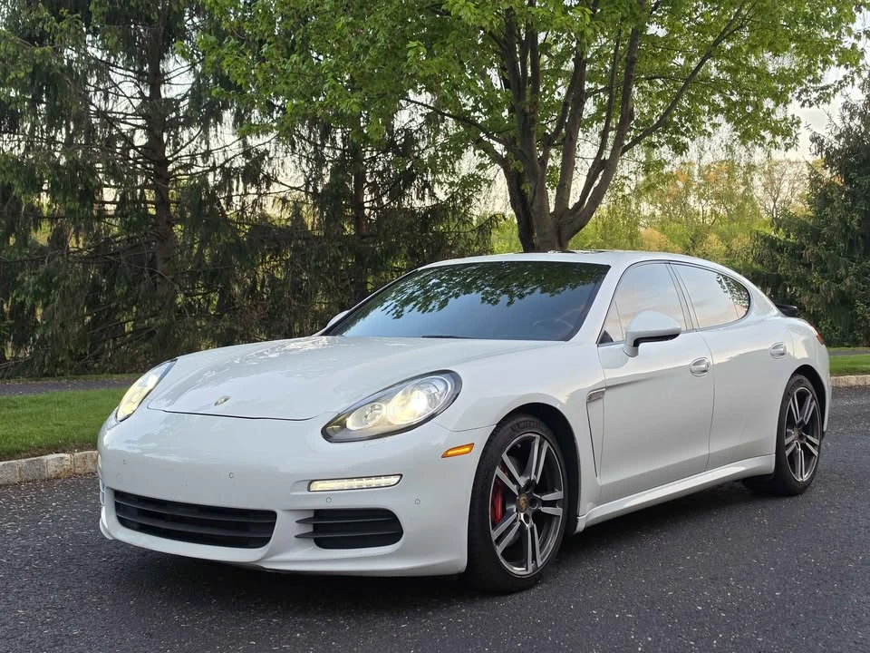 2014 Porsche 970 Panamera - Image 9 of 20