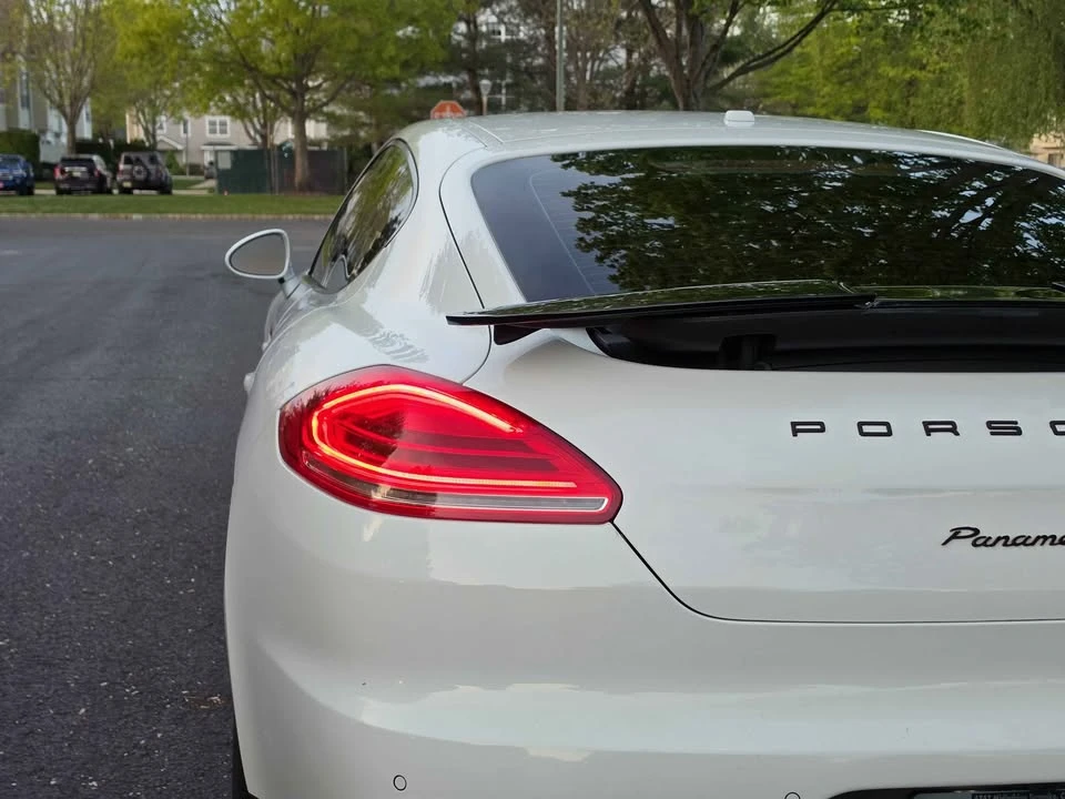 2014 Porsche 970 Panamera - Image 10 of 20