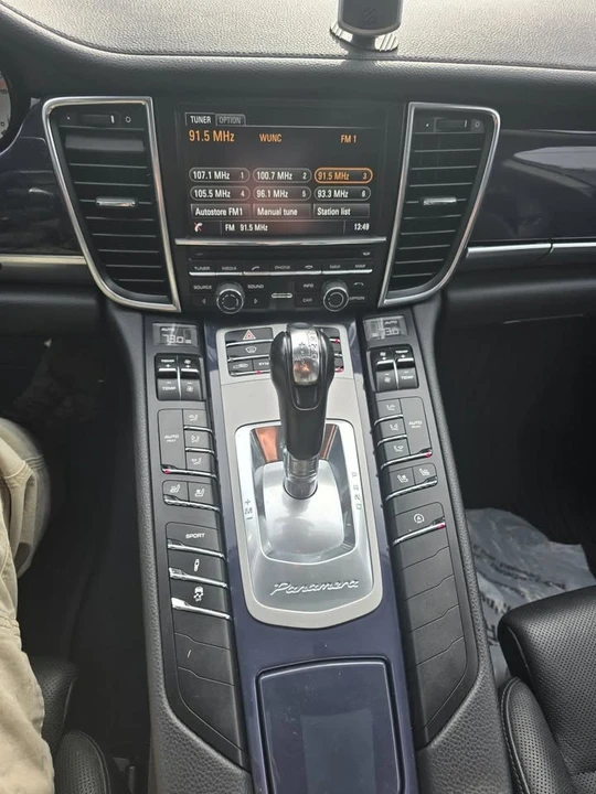 2014 Porsche 970 Panamera - Image 9 of 16