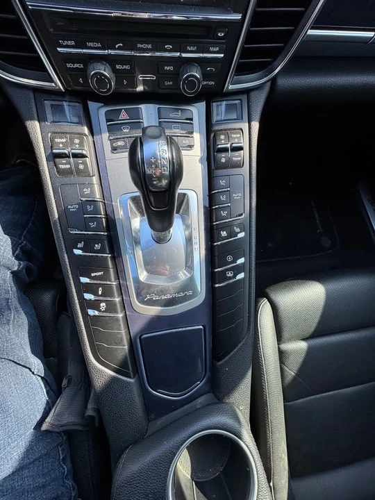 2014 Porsche 970 Panamera - Image 8 of 11