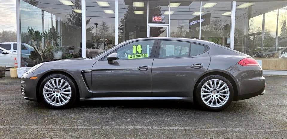 2014 Porsche 970 Panamera - Image 2 of 20