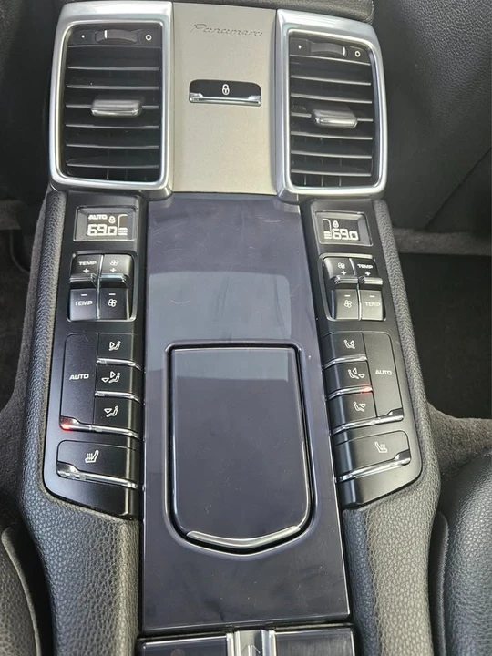 2014 Porsche 970 Panamera - Image 18 of 20