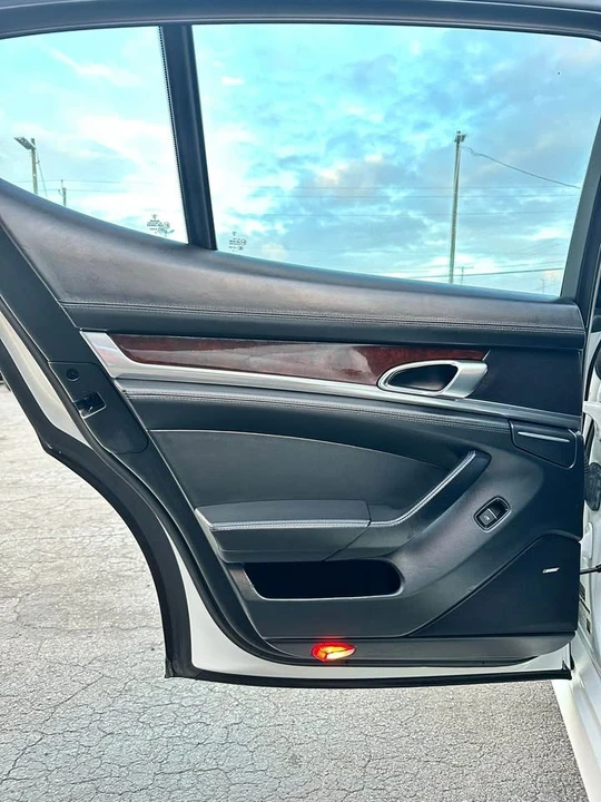 2014 Porsche 970 Panamera 4S - Image 10 of 20