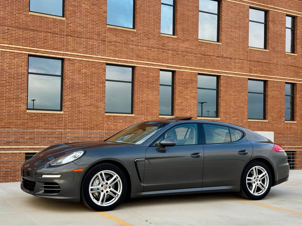 2014 Porsche 970 Panamera 4S - Image 8 of 18