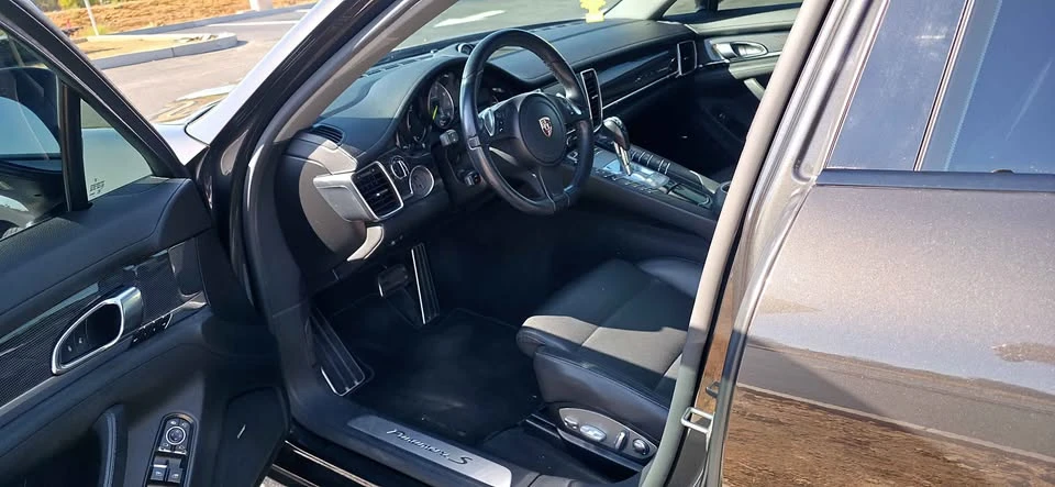 2014 Porsche 970 Panamera 4S - Image 8 of 11