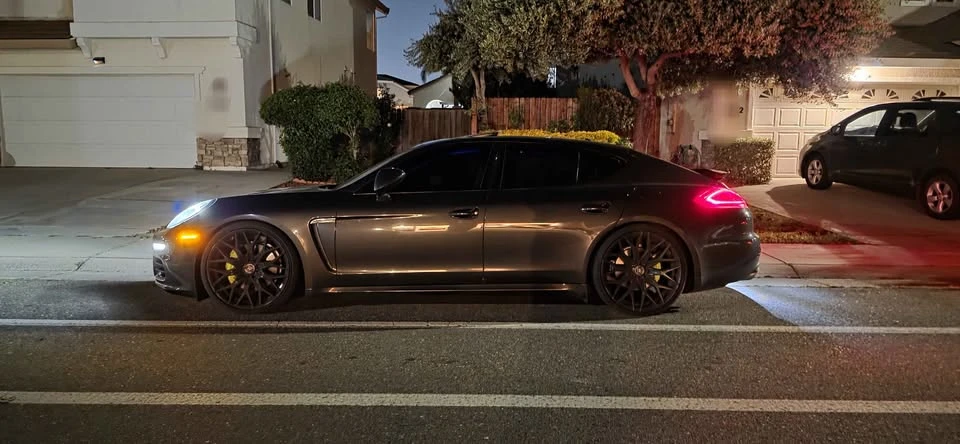 2014 Porsche 970 Panamera 4S - Image 9 of 11