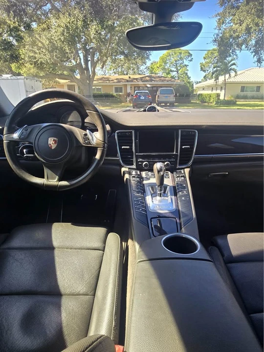 2014 Porsche 970 Panamera 4S - Image 6 of 10