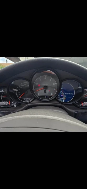 2014 Porsche 970 Panamera 4S - Image 8 of 10