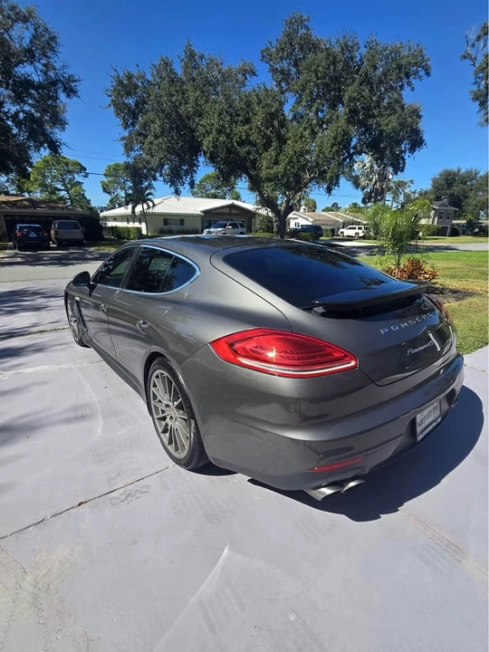 2014 Porsche 970 Panamera 4S - Image 4 of 10