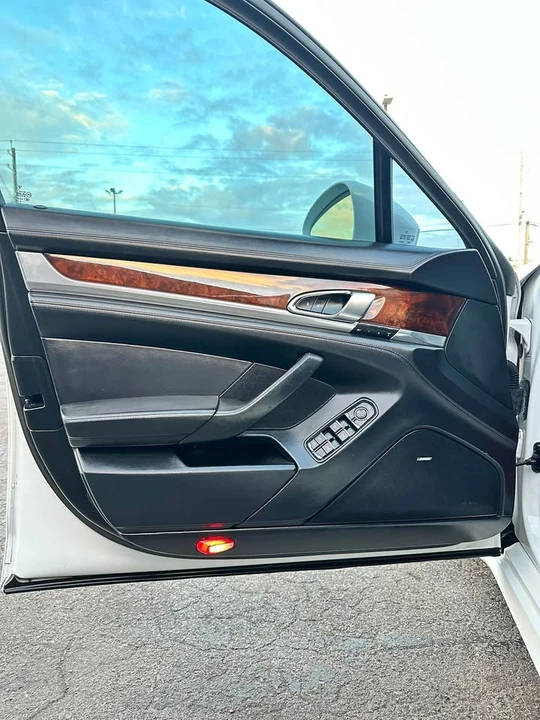 2014 Porsche 970 Panamera 4S - Image 9 of 17
