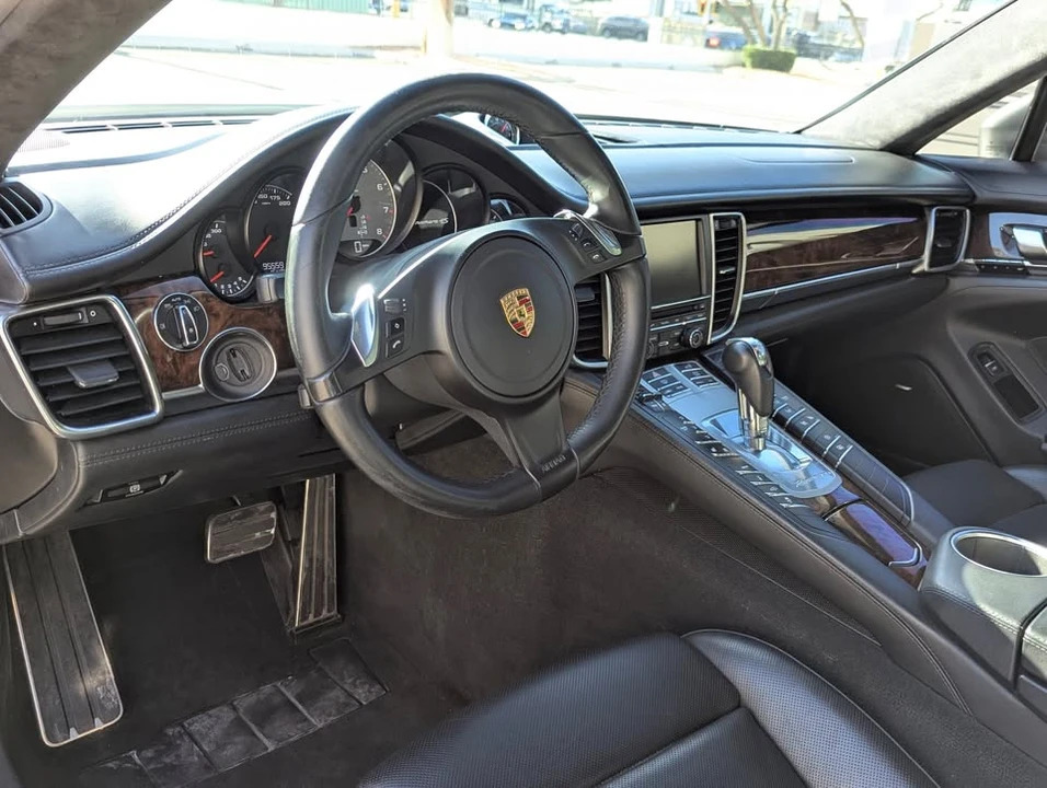 2014 Porsche 970 Panamera 4S - Image 7 of 10