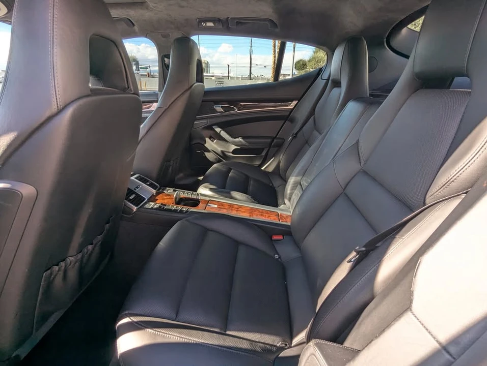 2014 Porsche 970 Panamera 4S - Image 9 of 10