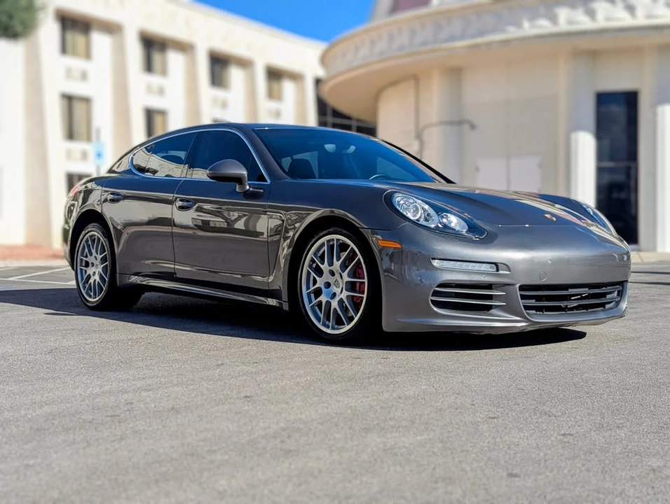 2014 Porsche 970 Panamera 4S - Image 2 of 10
