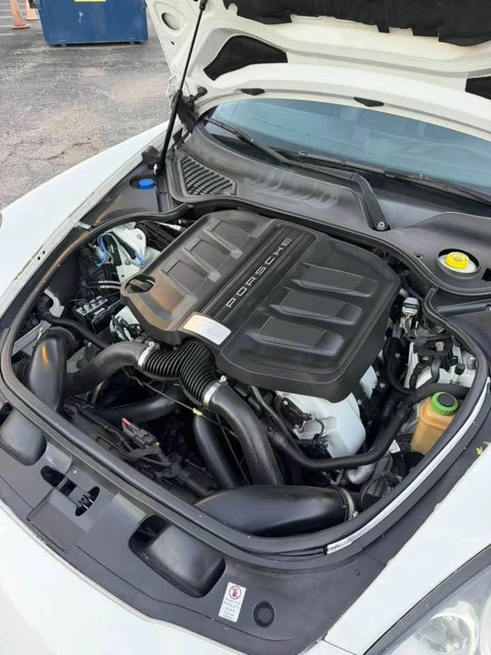 2014 Porsche 970 Panamera 4S - Image 8 of 11