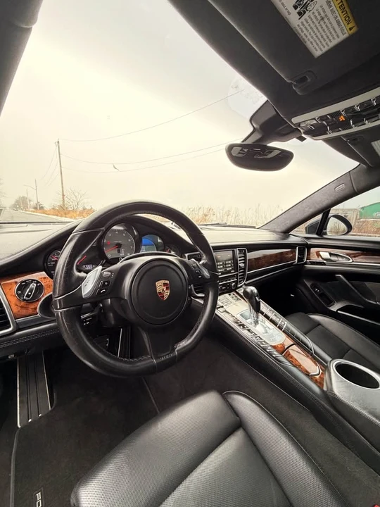 2014 Porsche 970 Panamera 4S - Image 9 of 19