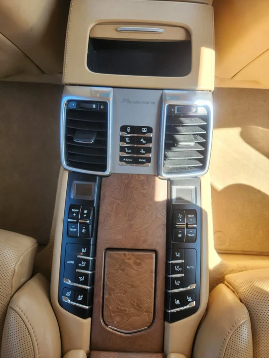 2014 Porsche 970 Panamera 4S - Image 10 of 20