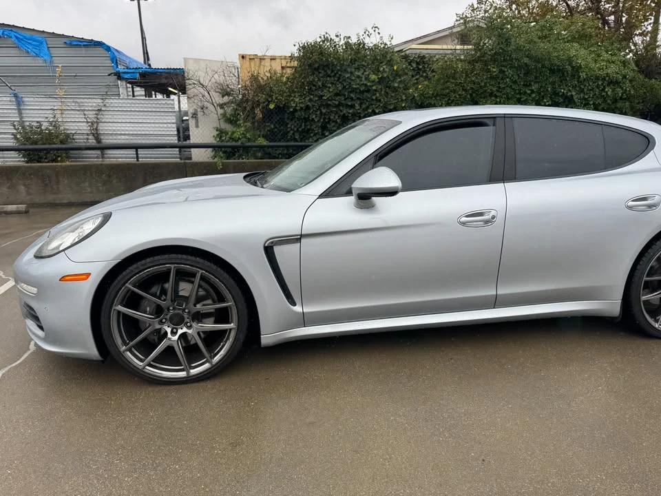 2014 Porsche 970 Panamera - Image 2 of 20