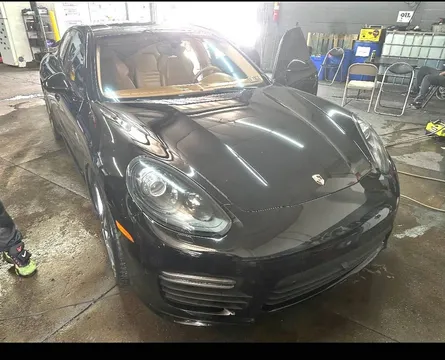 2014 Porsche Panamera GTS Sedan