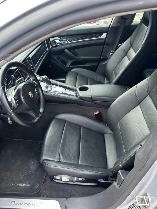 2014 Porsche 970 Panamera S - Image 9 of 11